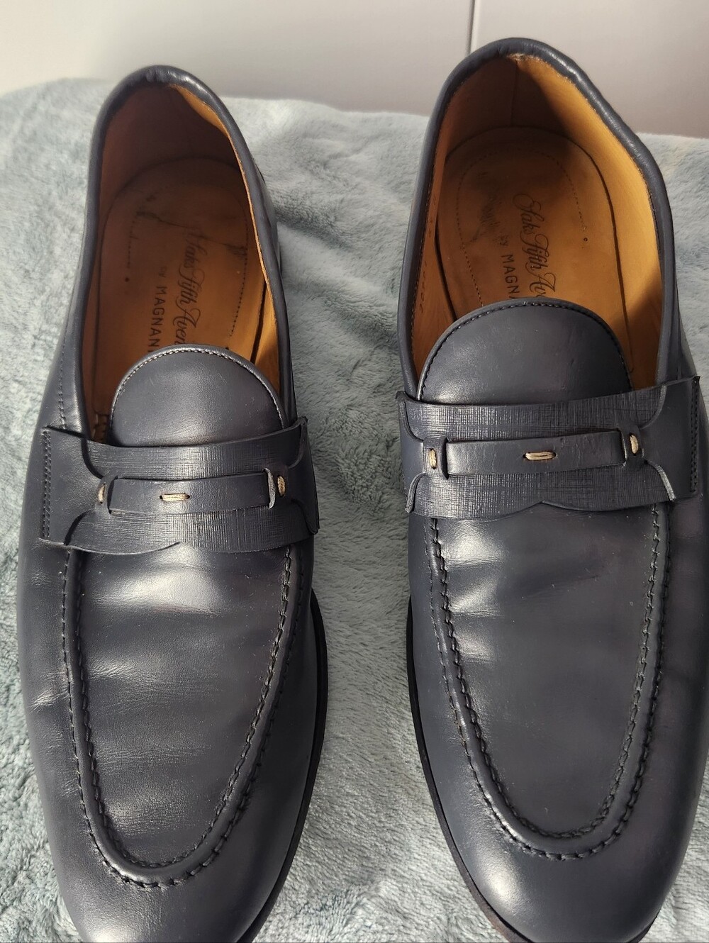 Saks Fifth Avenue Navy Leather Penny Loafers with Saddle Strap